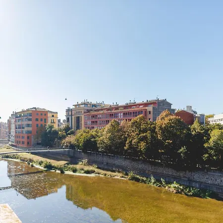 Apartamento Bravissimo Calderers La Daina, Next To The Onyar River
