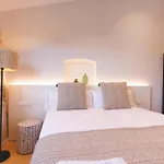 Апартаменты Bravissimo Calderers La Daina, Next To The Onyar River *