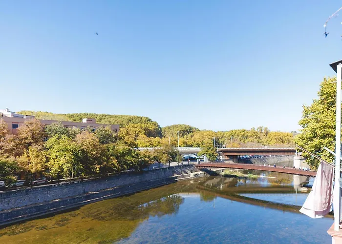 Bravissimo Calderers La Daina, Next To The Onyar River Apartament *